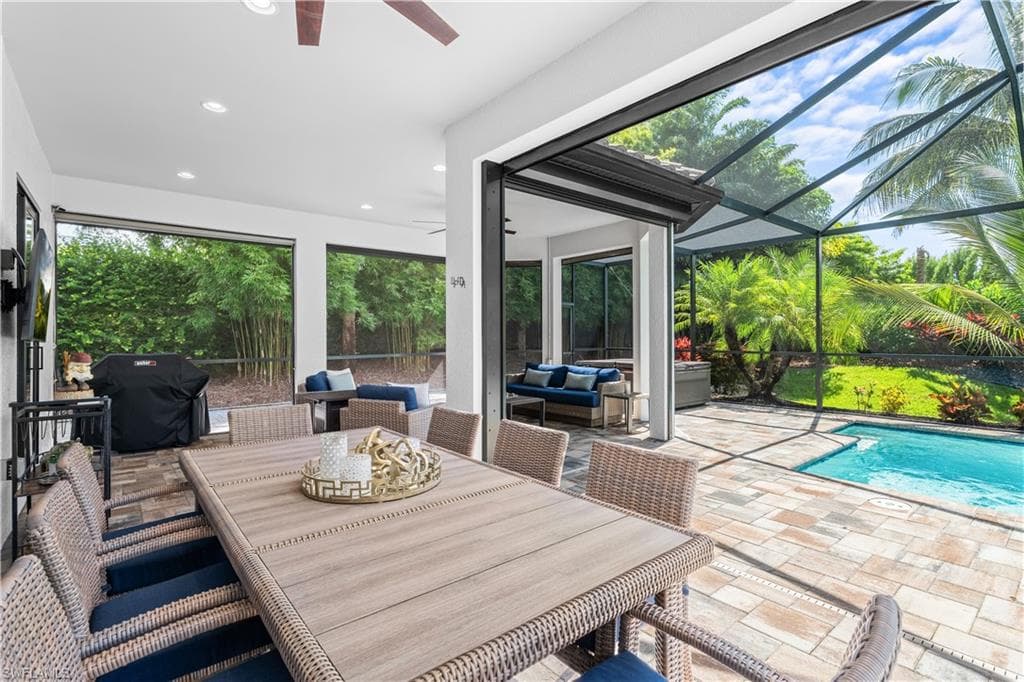 8696 Dilillo St, Naples, FL 34119-23