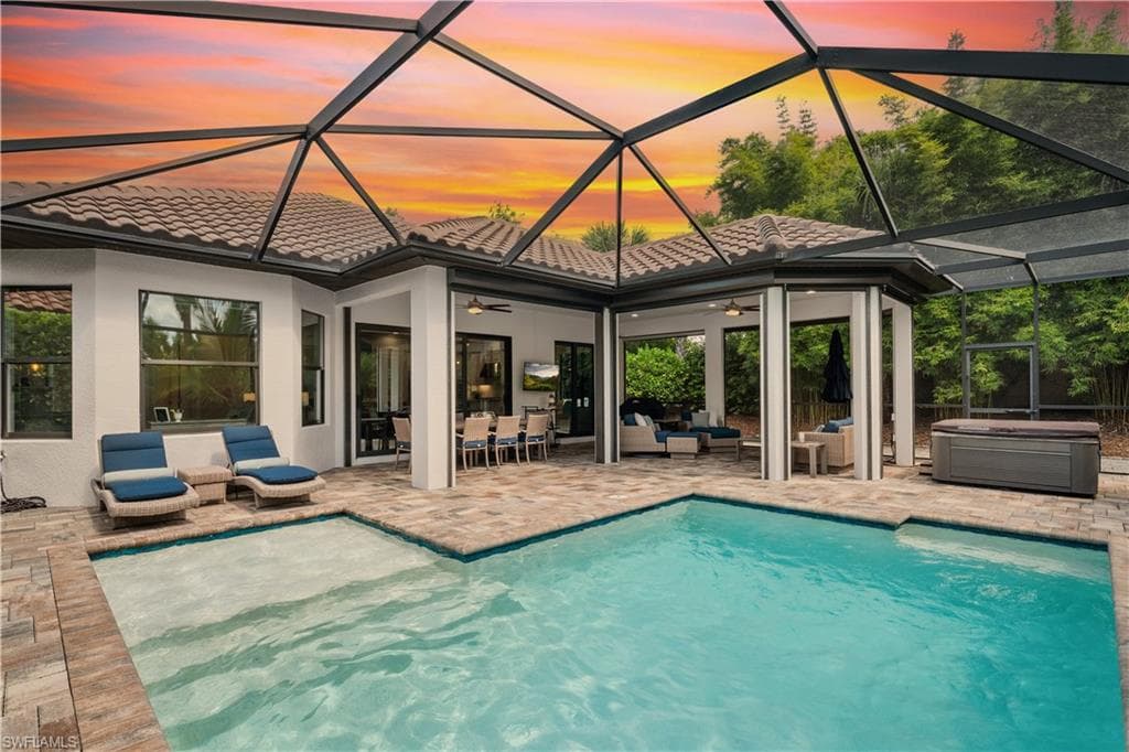 8696 Dilillo St, Naples, FL 34119-34
