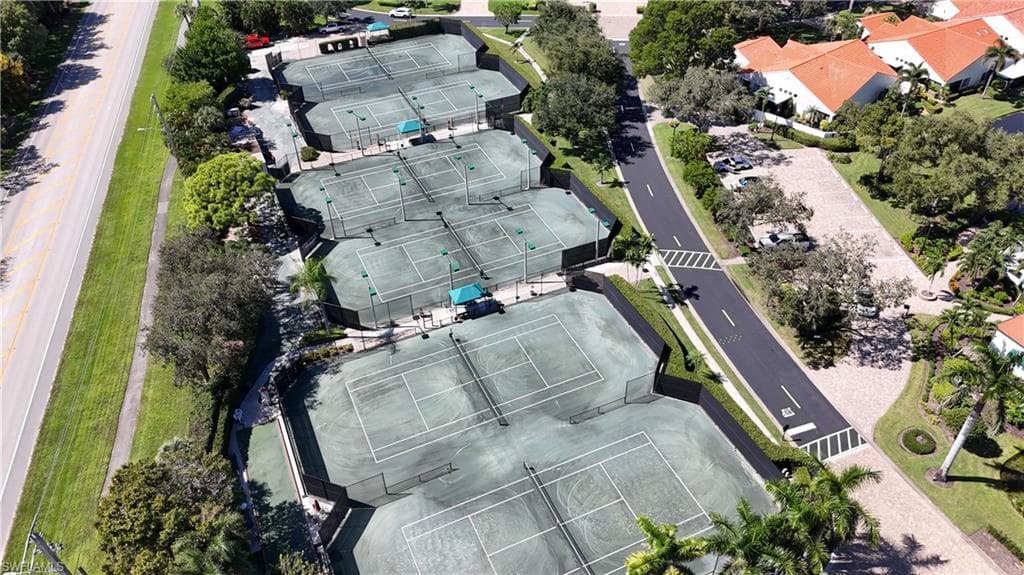 586 Beachwalk Cir O206, Naples, FL 34108-24