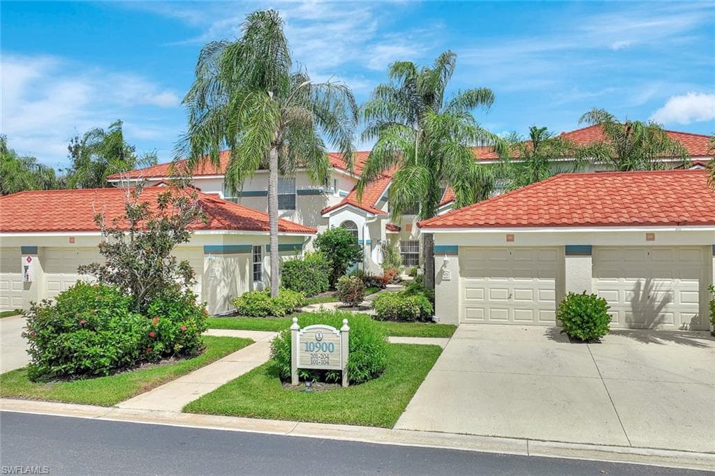 10900 Santa Margherita Rd 102, Estero, FL 34135-1