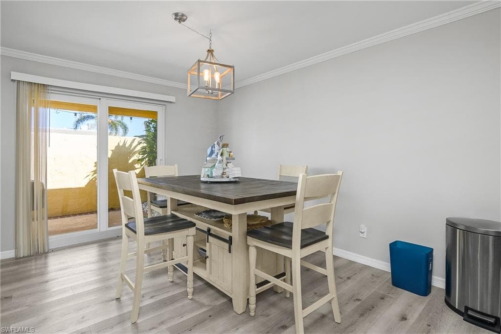 136 Harrison Rd L4, Naples, FL 34112-8