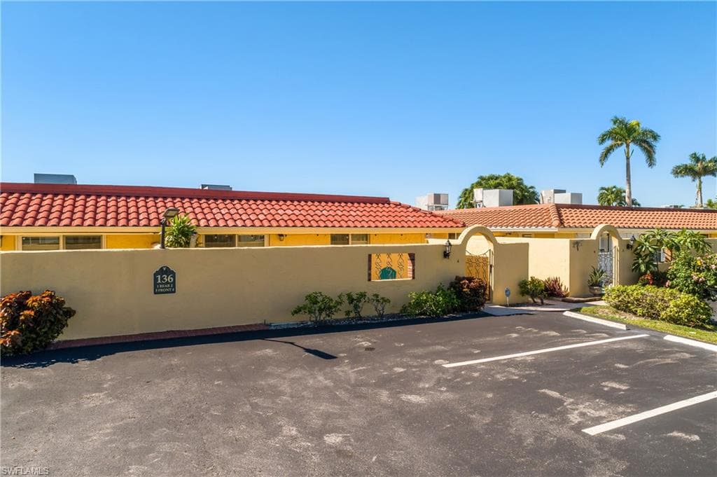 136 Harrison Rd L4, Naples, FL 34112-19