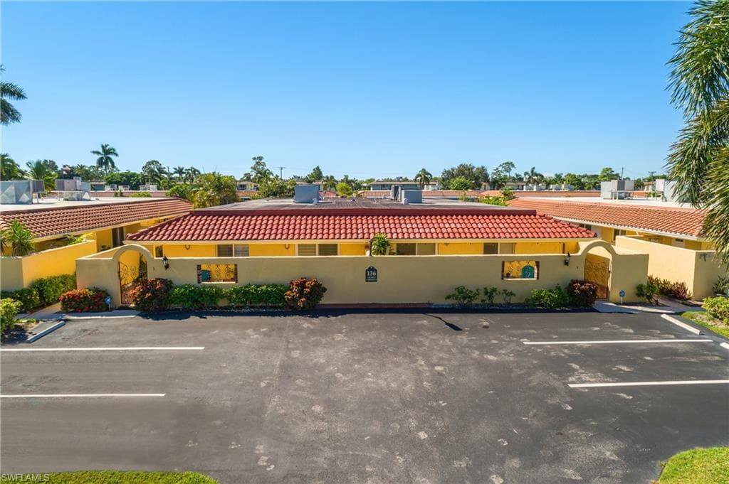 136 Harrison Rd L4, Naples, FL 34112-20