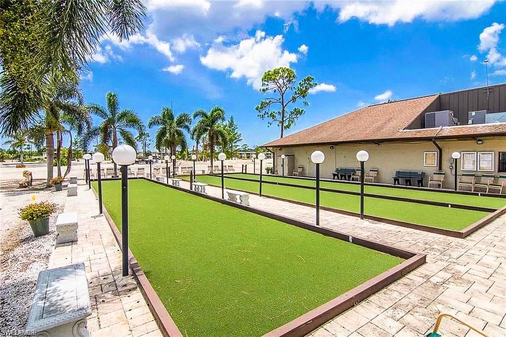 136 Harrison Rd L4, Naples, FL 34112-37
