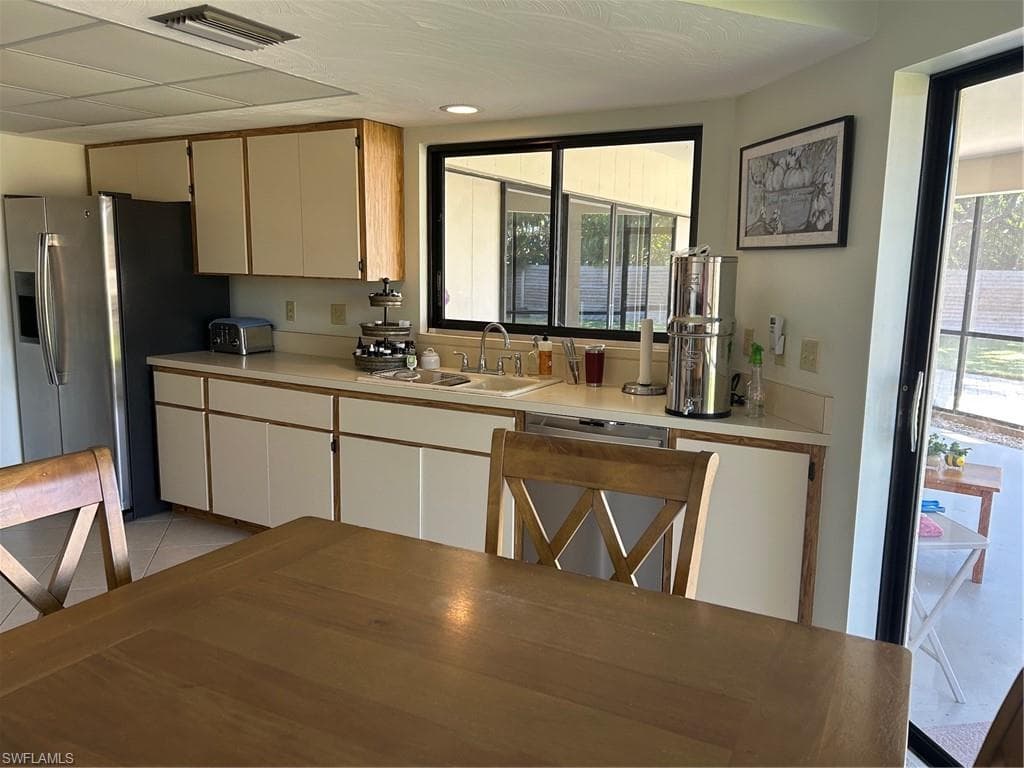 1982 Sheffield Ave, Marco Island, FL 34145-9