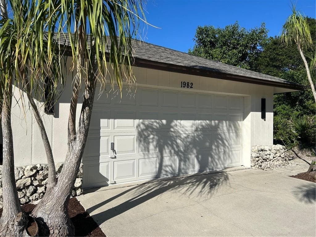 1982 Sheffield Ave, Marco Island, FL 34145-21