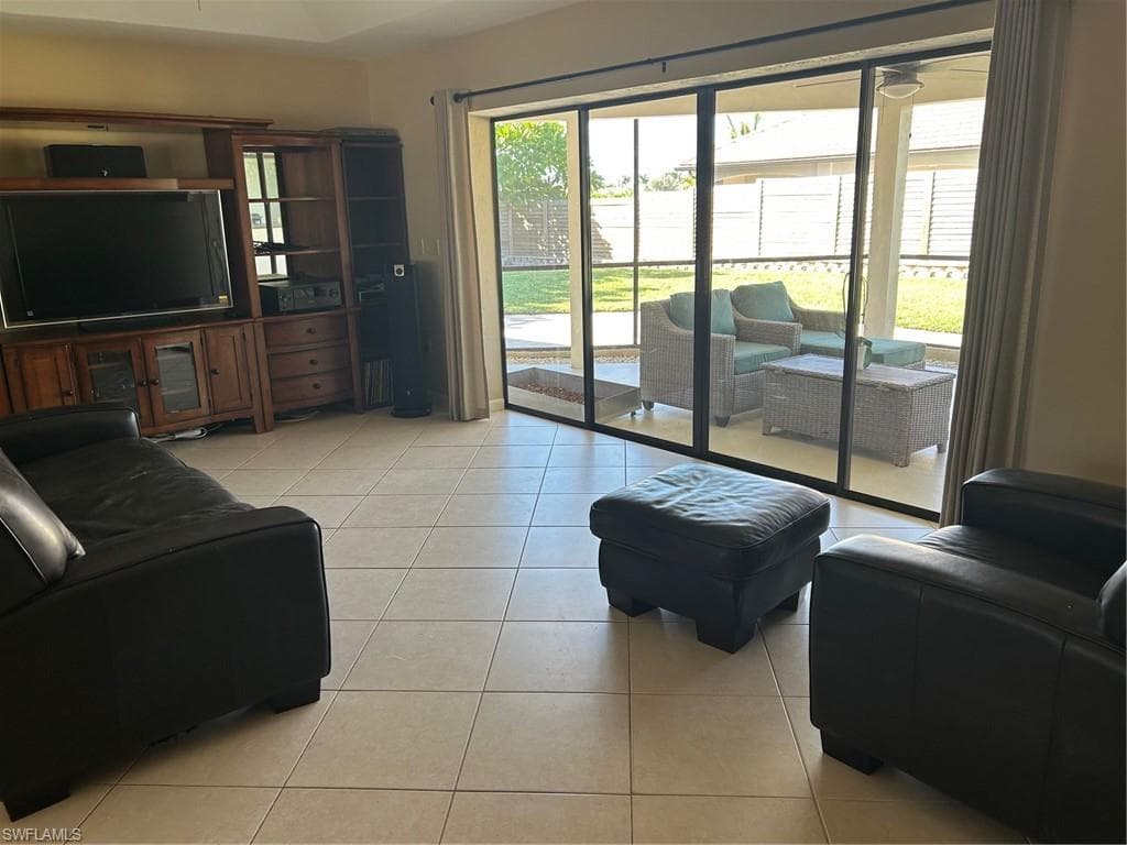 1982 Sheffield Ave, Marco Island, FL 34145-3