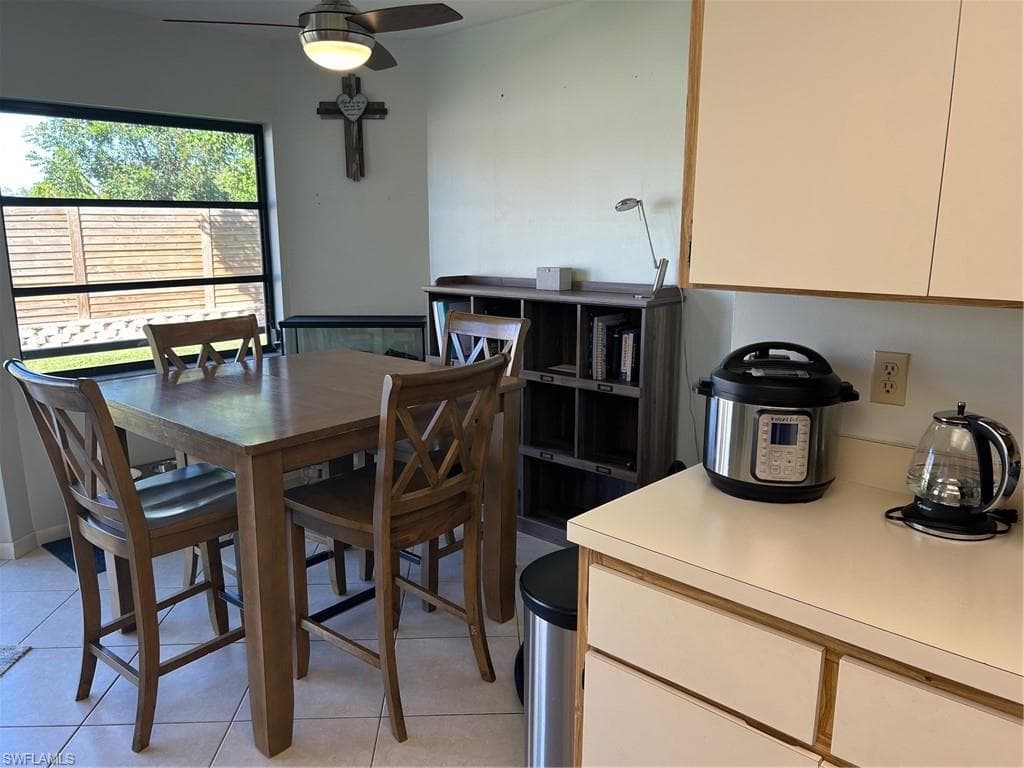 1982 Sheffield Ave, Marco Island, FL 34145-7