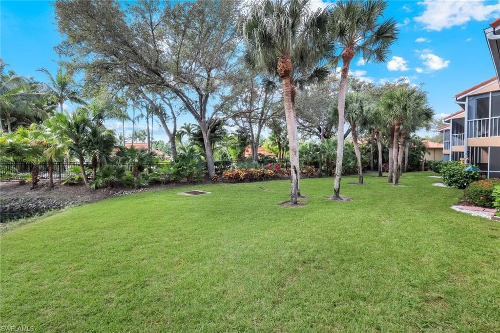 2462 Hidden Lake Dr 201, Naples, FL 34112-21