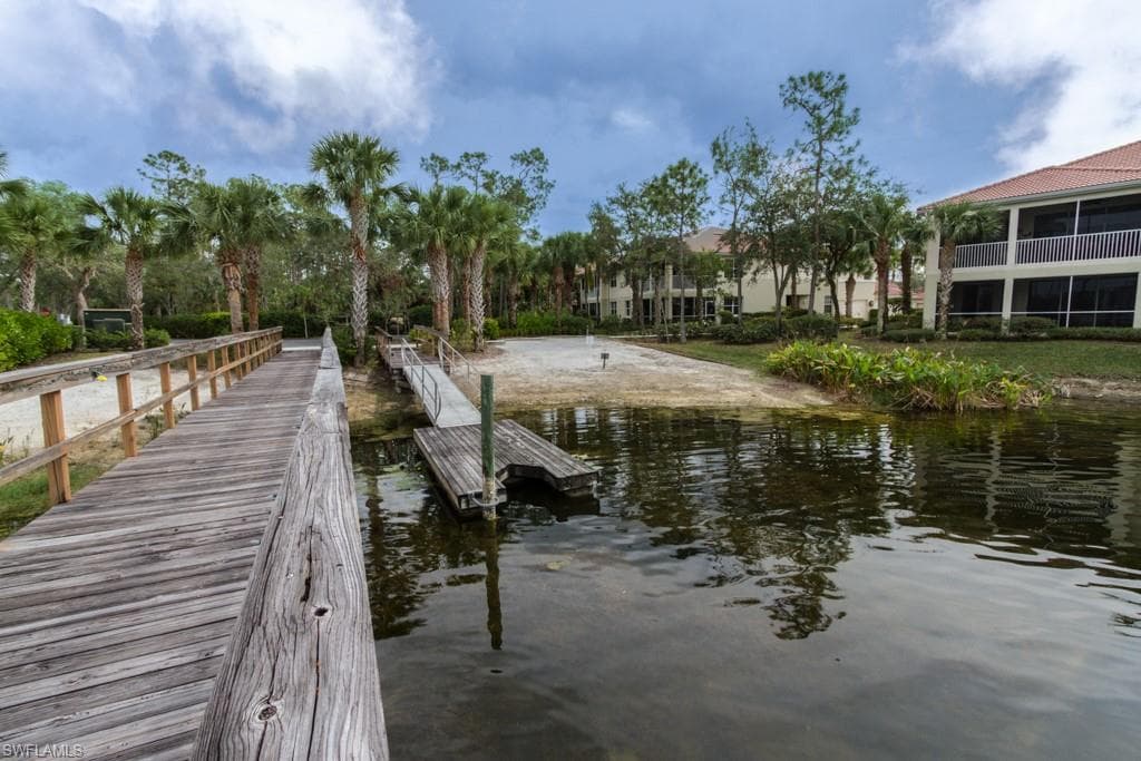1886 Tarpon Bay Dr S 301, Naples, FL 34119-26
