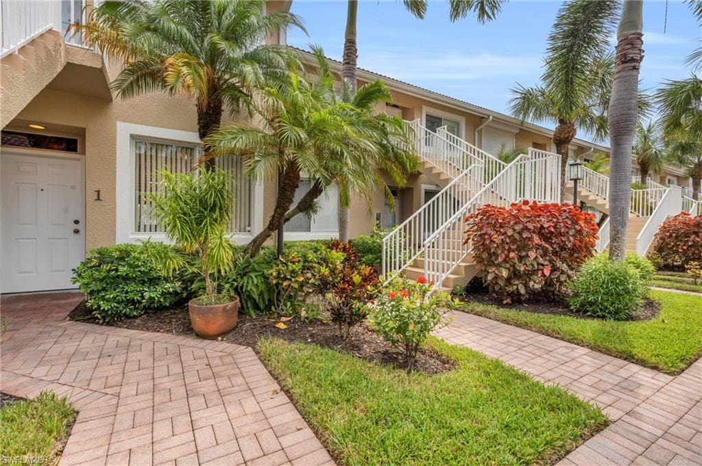 2365 Hidden Lake Ct 8001, Naples, FL 34112-8