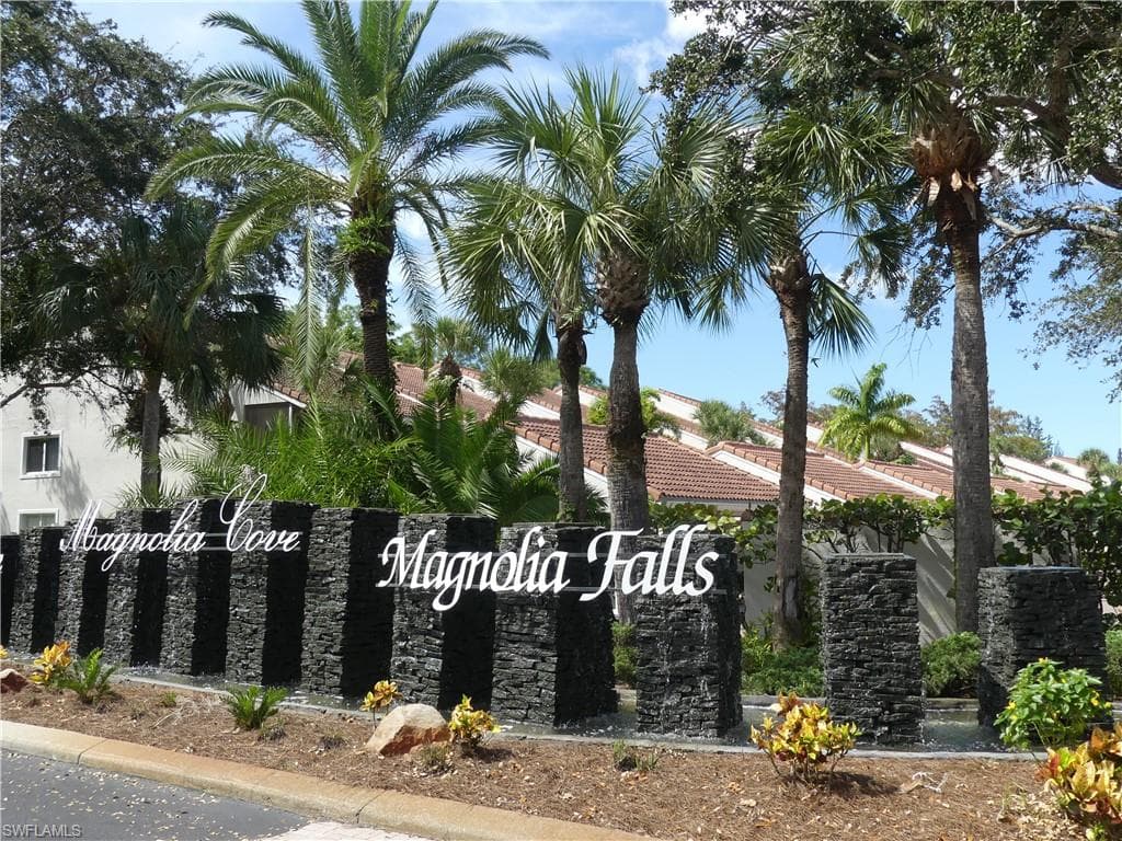 2365 Hidden Lake Ct 8001, Naples, FL 34112-4