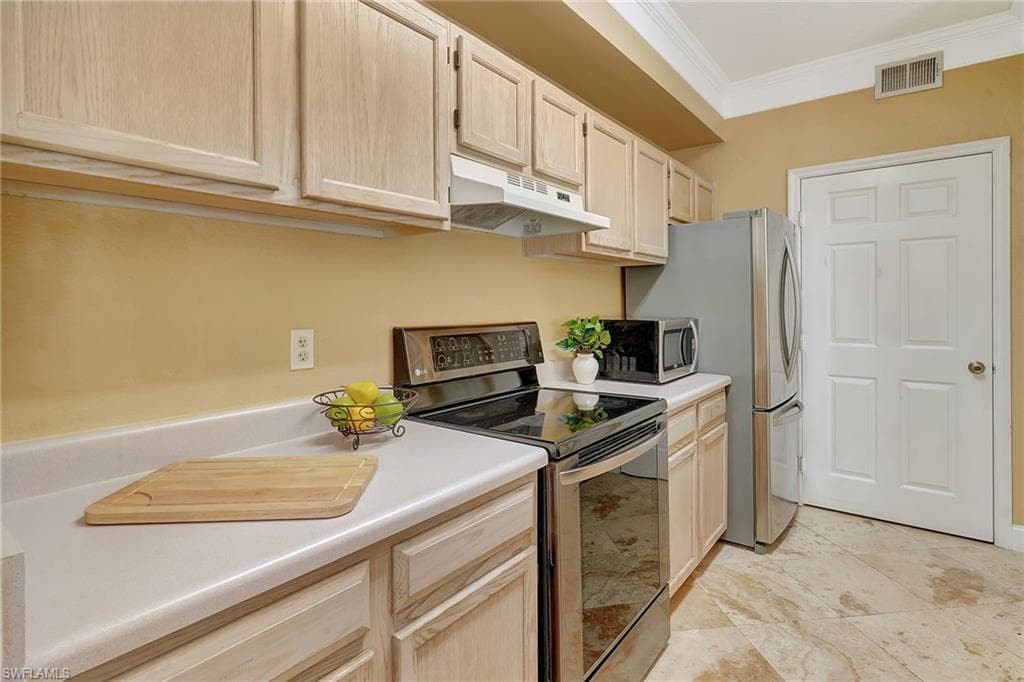 11510 Villa Grand 407, Fort Myers, FL 33913-24