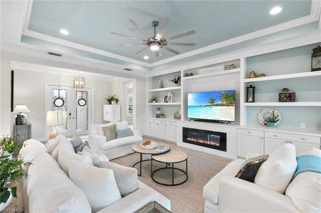14303 Neptune Ave, Naples, FL 34114-8