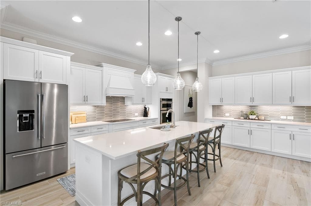 14303 Neptune Ave, Naples, FL 34114-9
