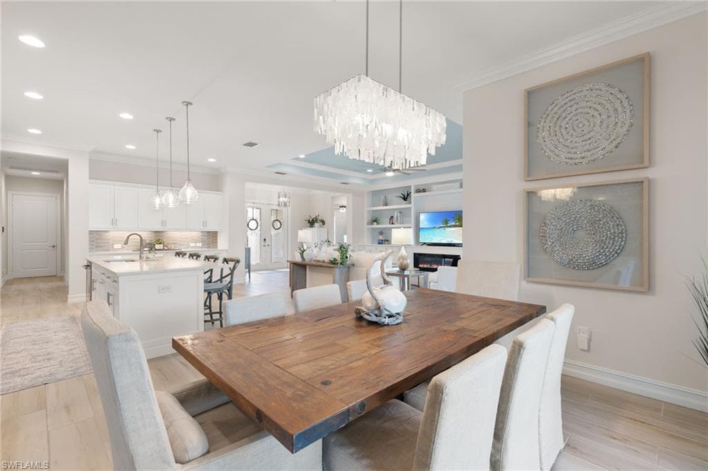 14303 Neptune Ave, Naples, FL 34114-16