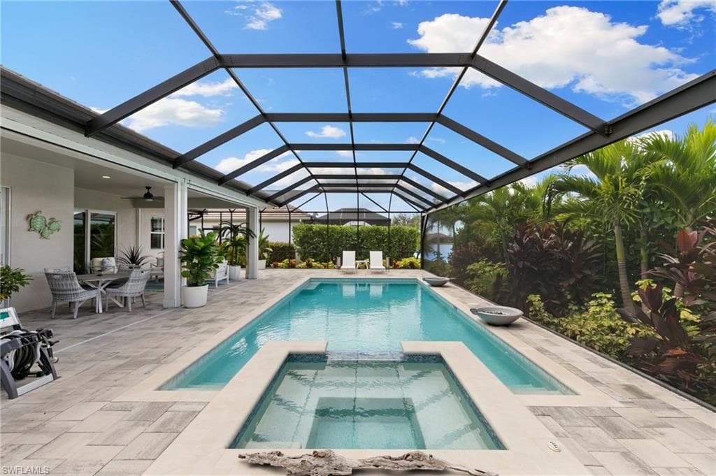 14303 Neptune Ave, Naples, FL 34114-35