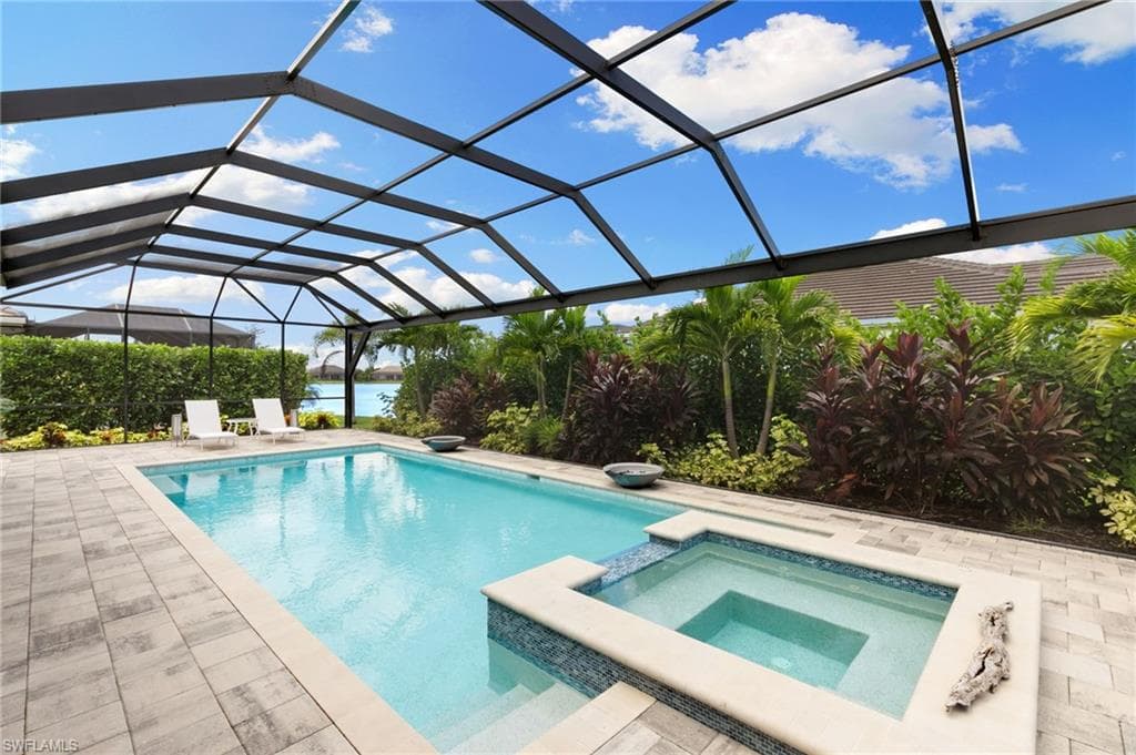 14303 Neptune Ave, Naples, FL 34114-36