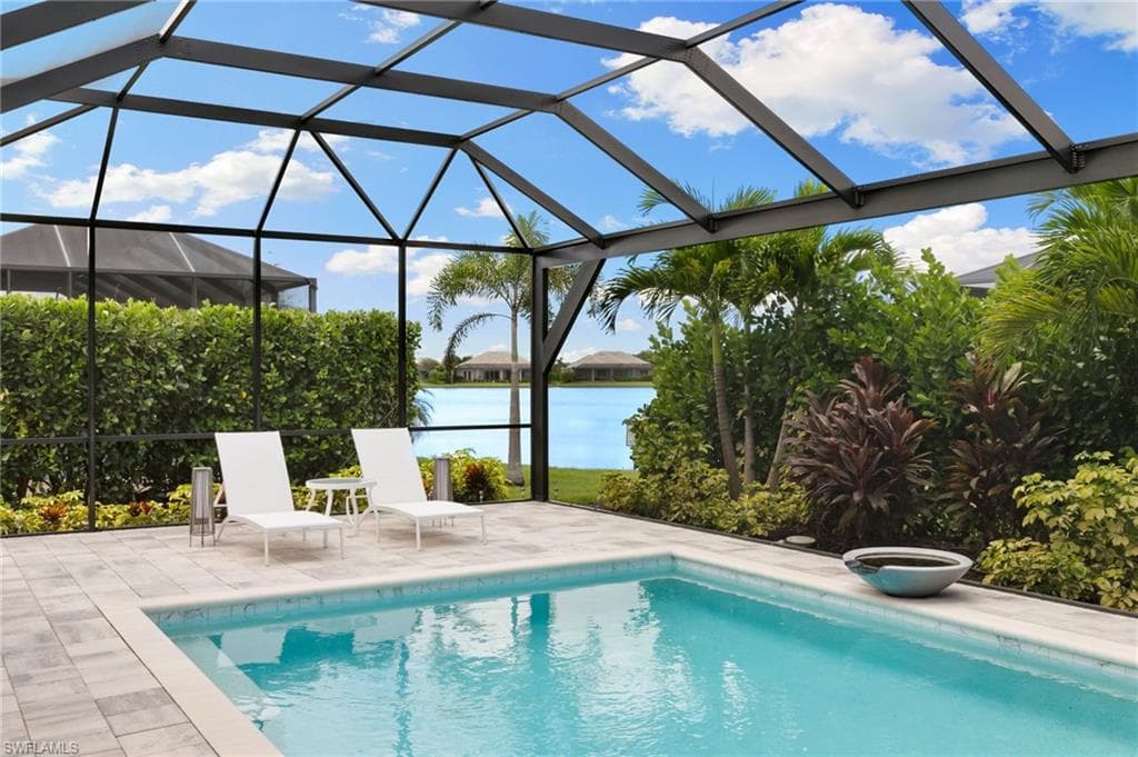 14303 Neptune Ave, Naples, FL 34114-37
