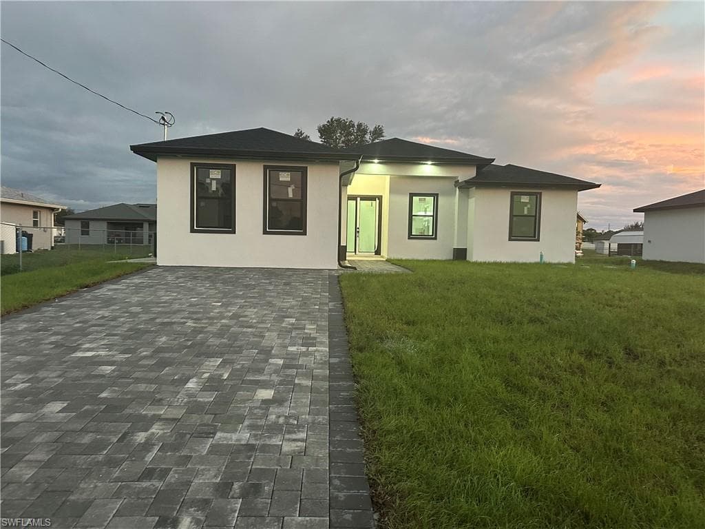 4009 33rd, Lehigh Acres, FL 33976-1