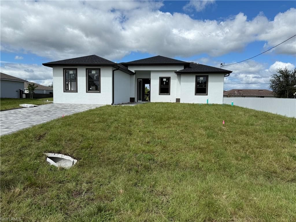 3602 26th, Lehigh Acres, FL 33976-1