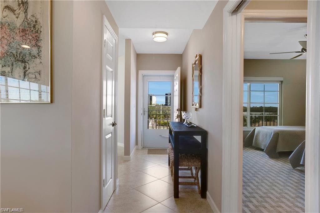 13105 Vanderbilt Dr 405, Naples, FL 34110-12