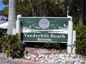 13105 Vanderbilt Dr 405, Naples, FL 34110-13