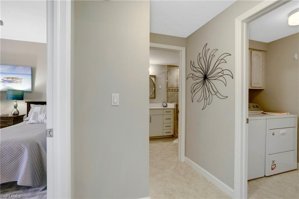 13105 Vanderbilt Dr 405, Naples, FL 34110-27