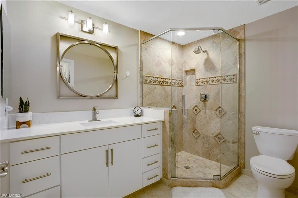 13105 Vanderbilt Dr 405, Naples, FL 34110-28