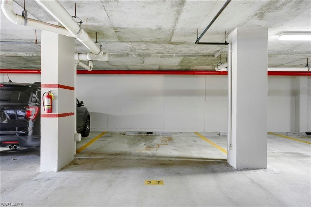 13105 Vanderbilt Dr 405, Naples, FL 34110-41