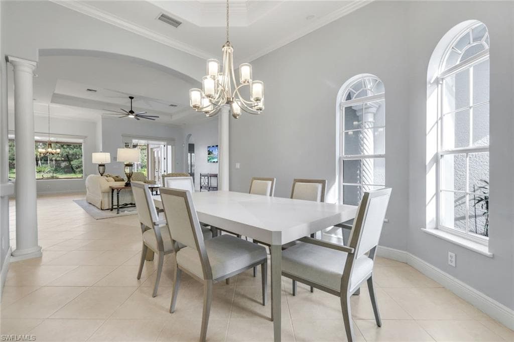 5799 Hammock Isles Dr, Naples, FL 34119-15