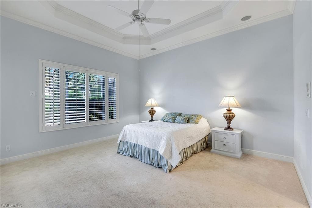 5799 Hammock Isles Dr, Naples, FL 34119-16