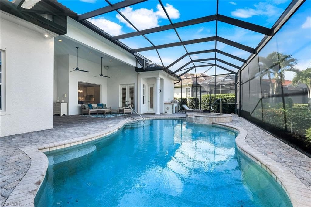 5799 Hammock Isles Dr, Naples, FL 34119-36
