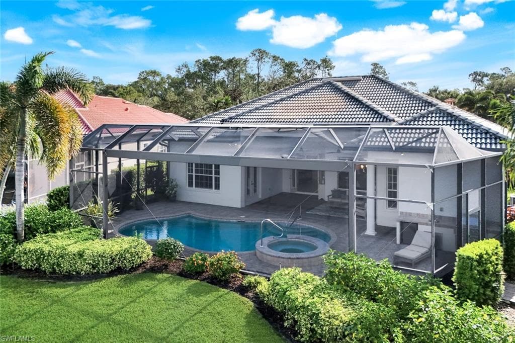 5799 Hammock Isles Dr, Naples, FL 34119-39