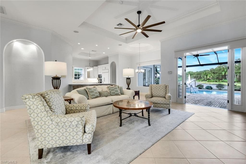 5799 Hammock Isles Dr, Naples, FL 34119-3