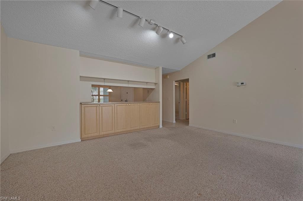 3001 Sandpiper Bay Cir B303, Naples, FL 34112-9