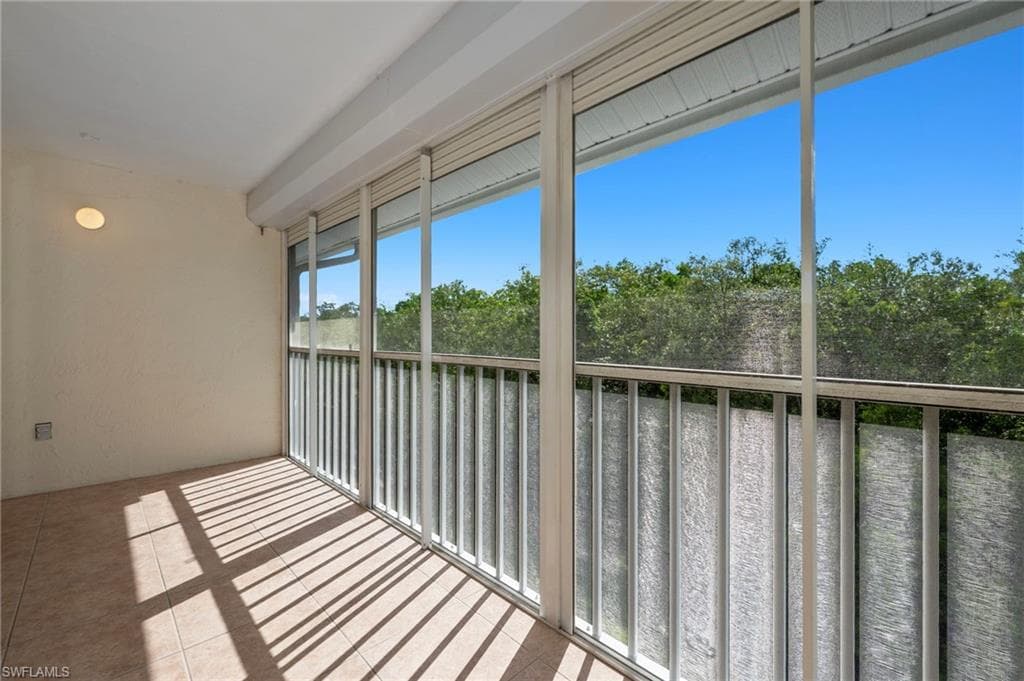 3001 Sandpiper Bay Cir B303, Naples, FL 34112-6