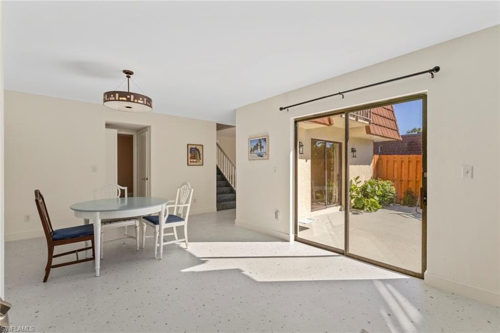 1454 Park Shore Cir 2, Fort Myers, FL 33901-8