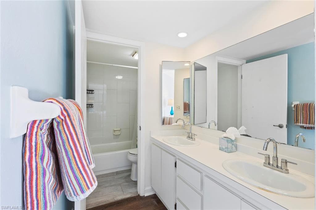 1454 Park Shore Cir 2, Fort Myers, FL 33901-18