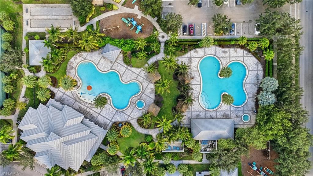 2870 Blossom Way, Naples, FL 34120-22