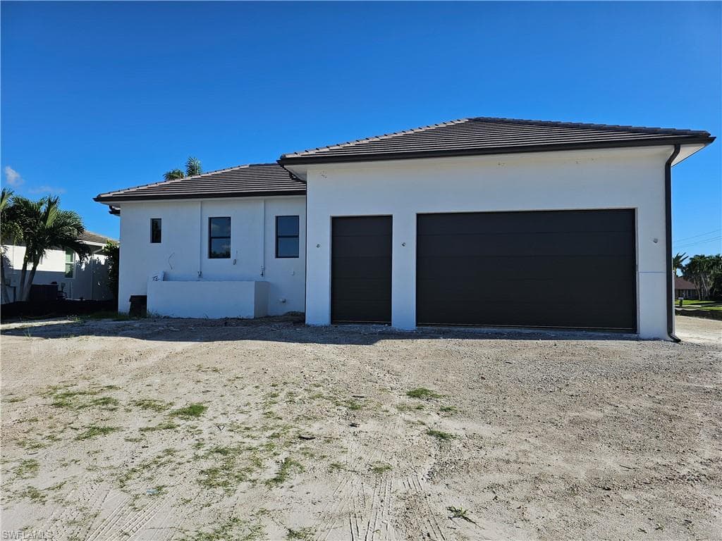 211 Landmark St, Marco Island, FL 34145-2
