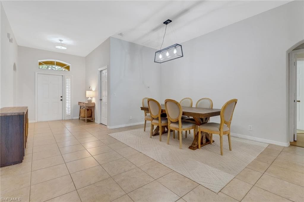 2642 Orange Grove Trl, Naples, FL 34120-4