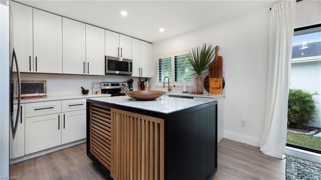 230 Georgetown Blvd 45, Naples, FL 34112-9