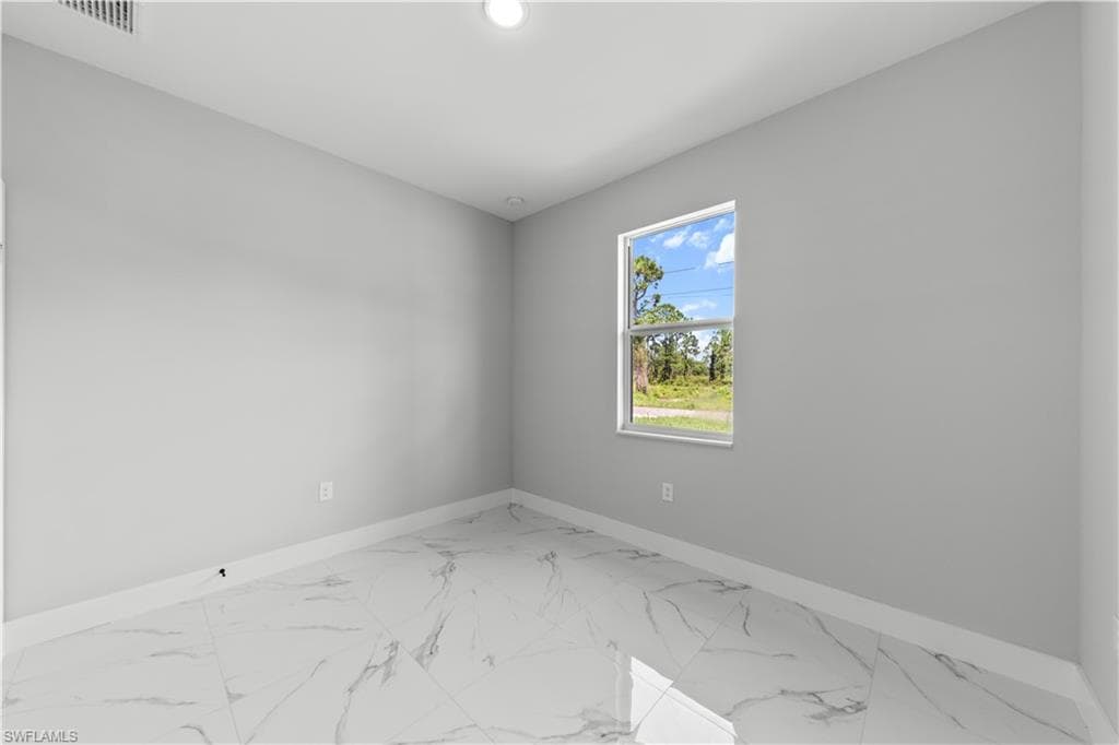 1111 Dutchess St E, Lehigh Acres, FL 33974-14