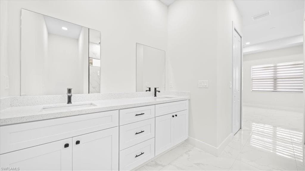 840 Guienne Ln, Lehigh Acres, FL 33974-33