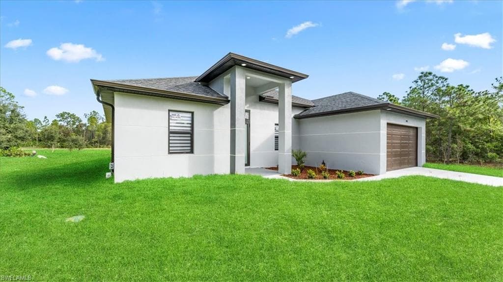 840 Guienne Ln, Lehigh Acres, FL 33974-5