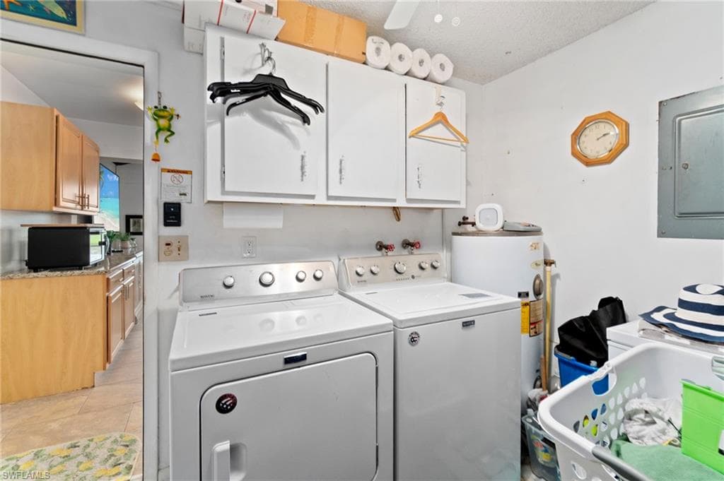 1037 Forest Lakes Dr 8d, Naples, FL 34105-20