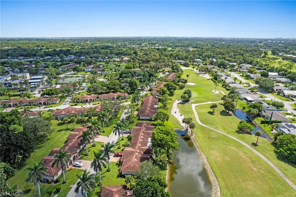 1037 Forest Lakes Dr 8d, Naples, FL 34105-43