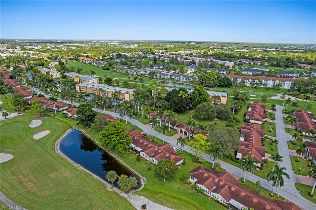 1037 Forest Lakes Dr 8d, Naples, FL 34105-46