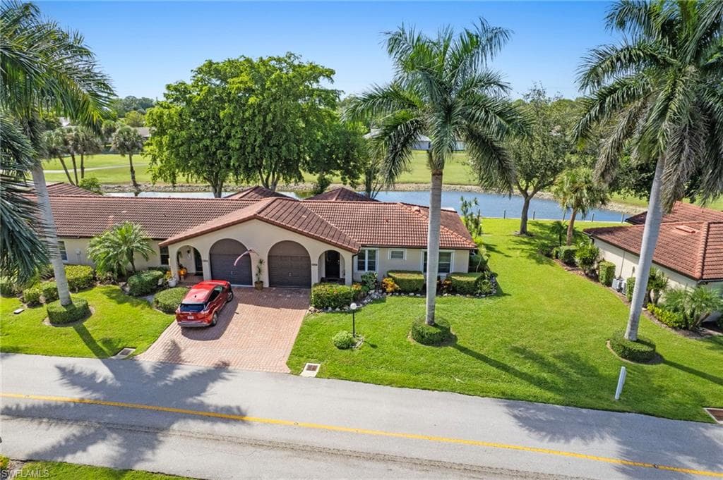 1037 Forest Lakes Dr 8d, Naples, FL 34105-50